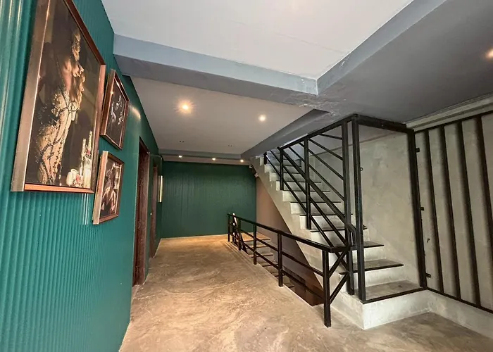 Sukhum Rajamangala-phatthanakan Hotel