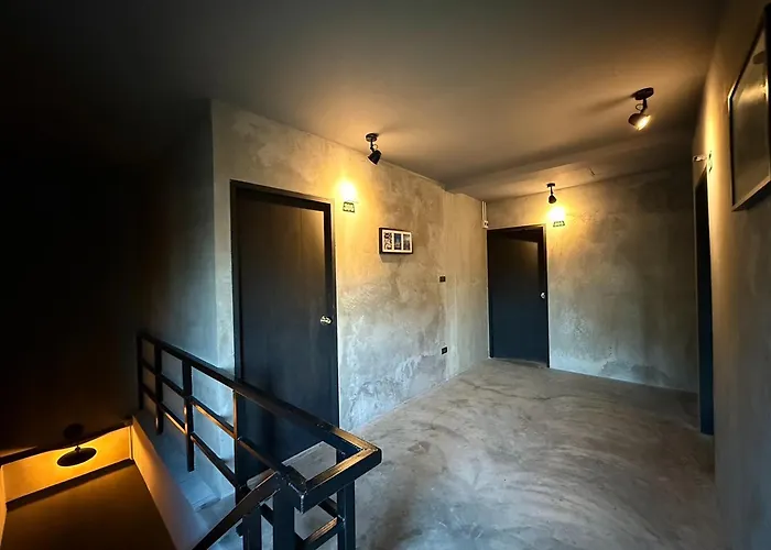 Sukhum Rajamangala-phatthanakan Hotel